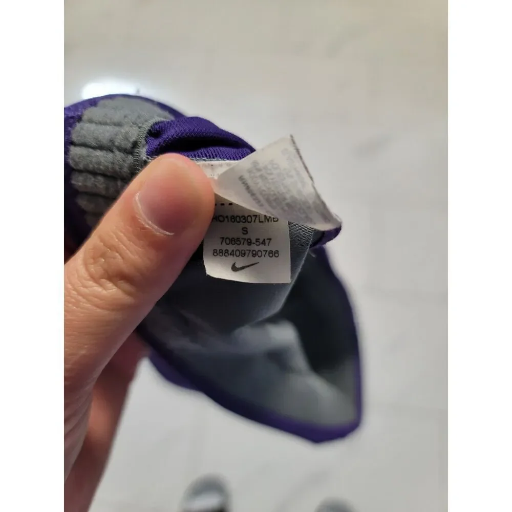 ~ womens purple nike sports bra - size small